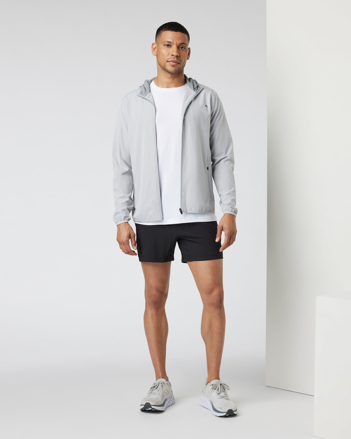 Vuori Outdoor Trainer Shell Platinum Linen Texture