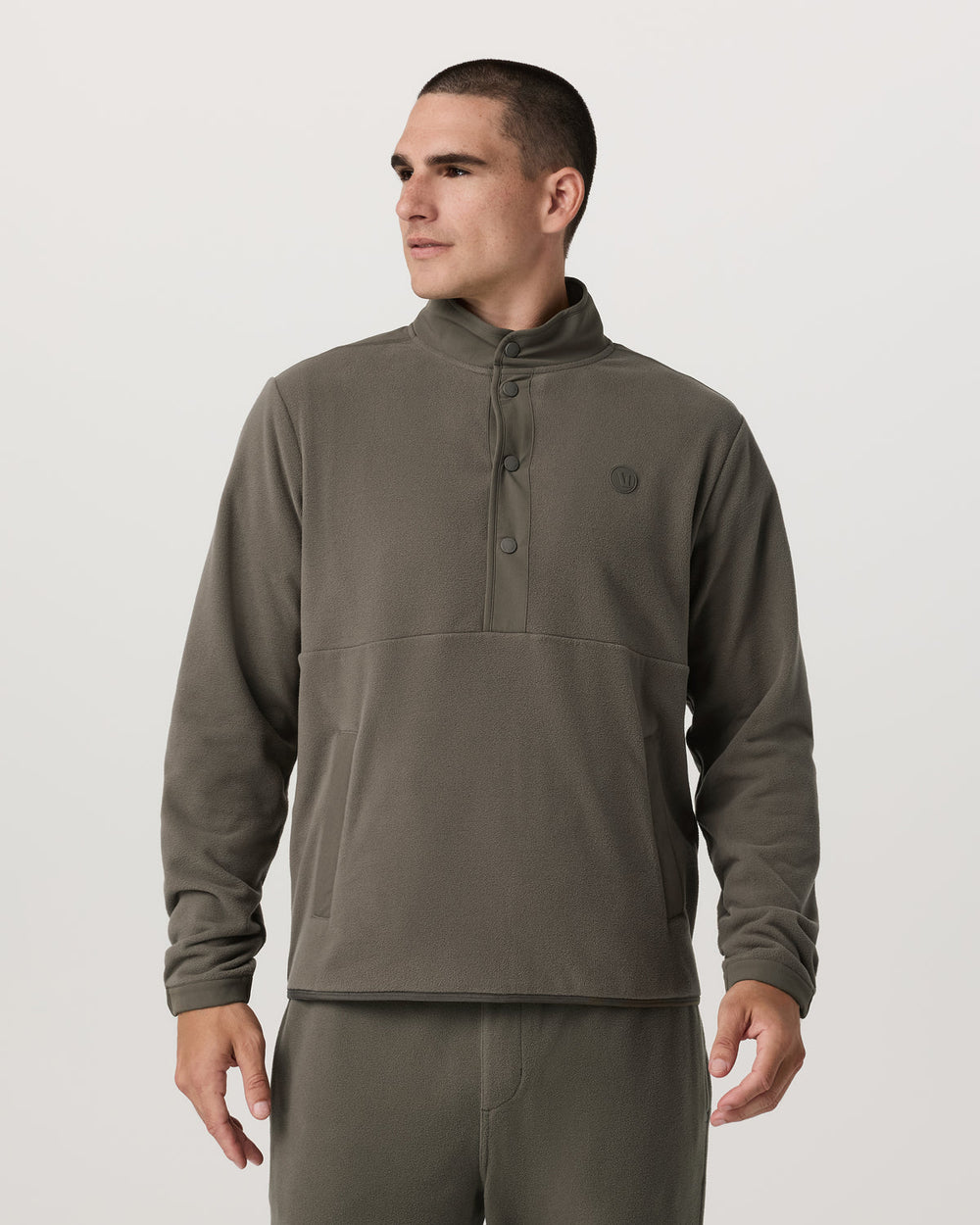 Vuori Aspen 1/2 Snap Men's Fleece Mock-Neck Pullover in Root