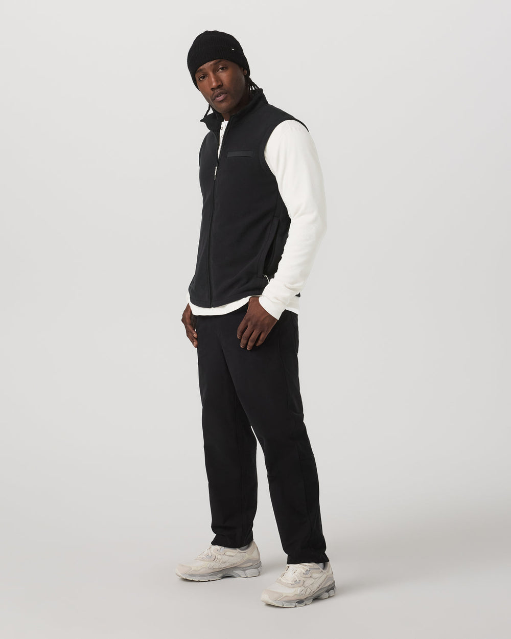 Vuori Aspen Vest Men's Black Zip-Up Fleece Vest