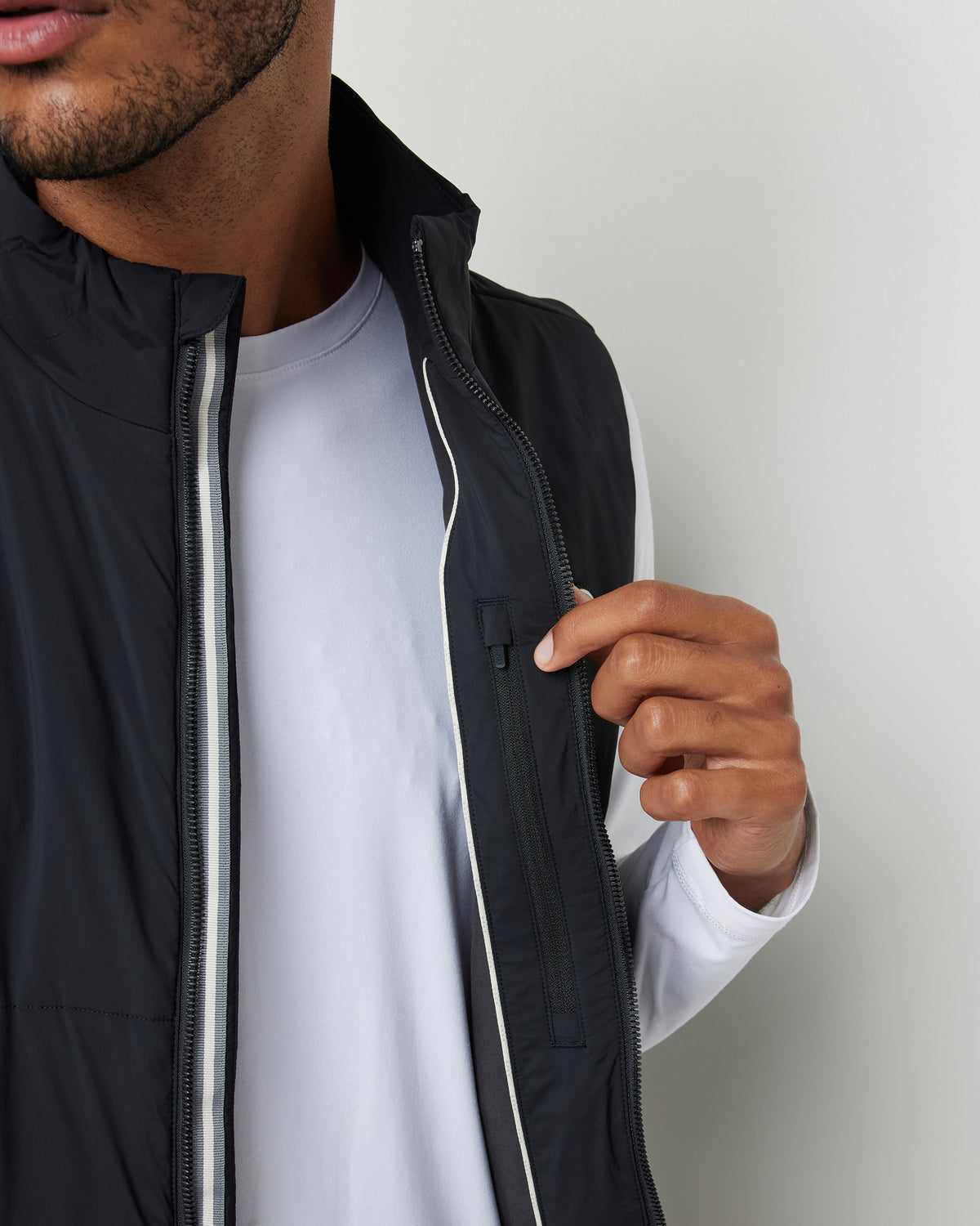 Vuori Echo Insulated Vest 2.0 Men's Black Vest