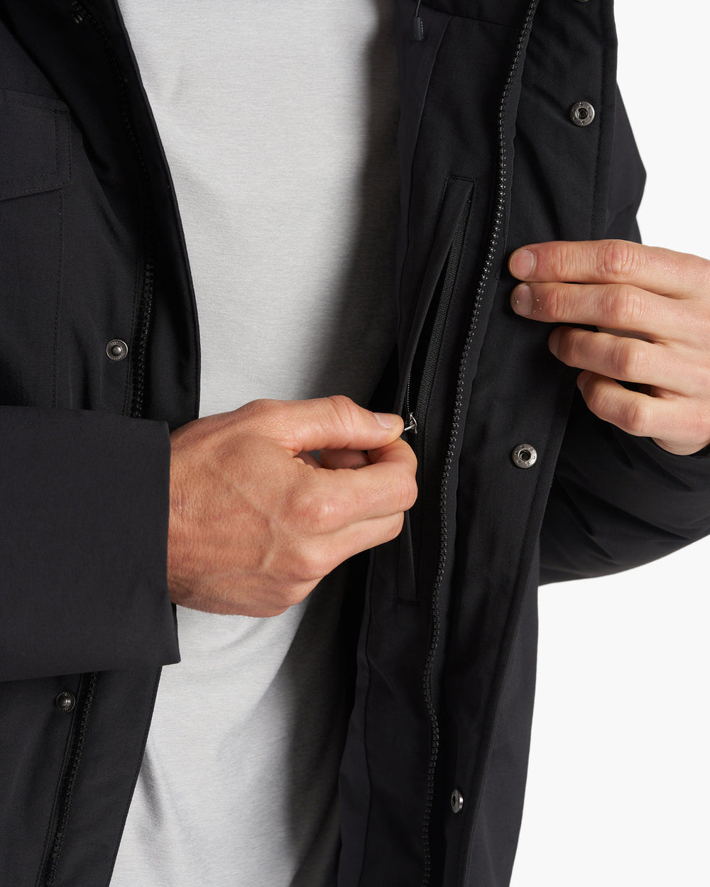 Vuori Northmost Insulated Parka Men's Black Down Parka