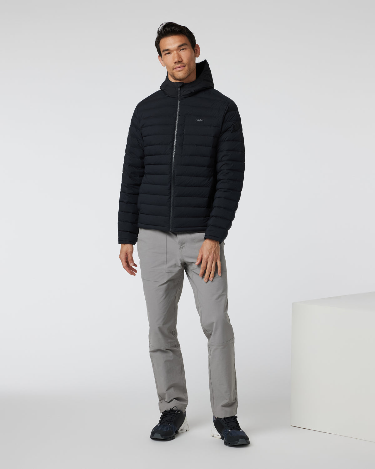Vuori Steadfast Full Zip Hooded Jacket Black