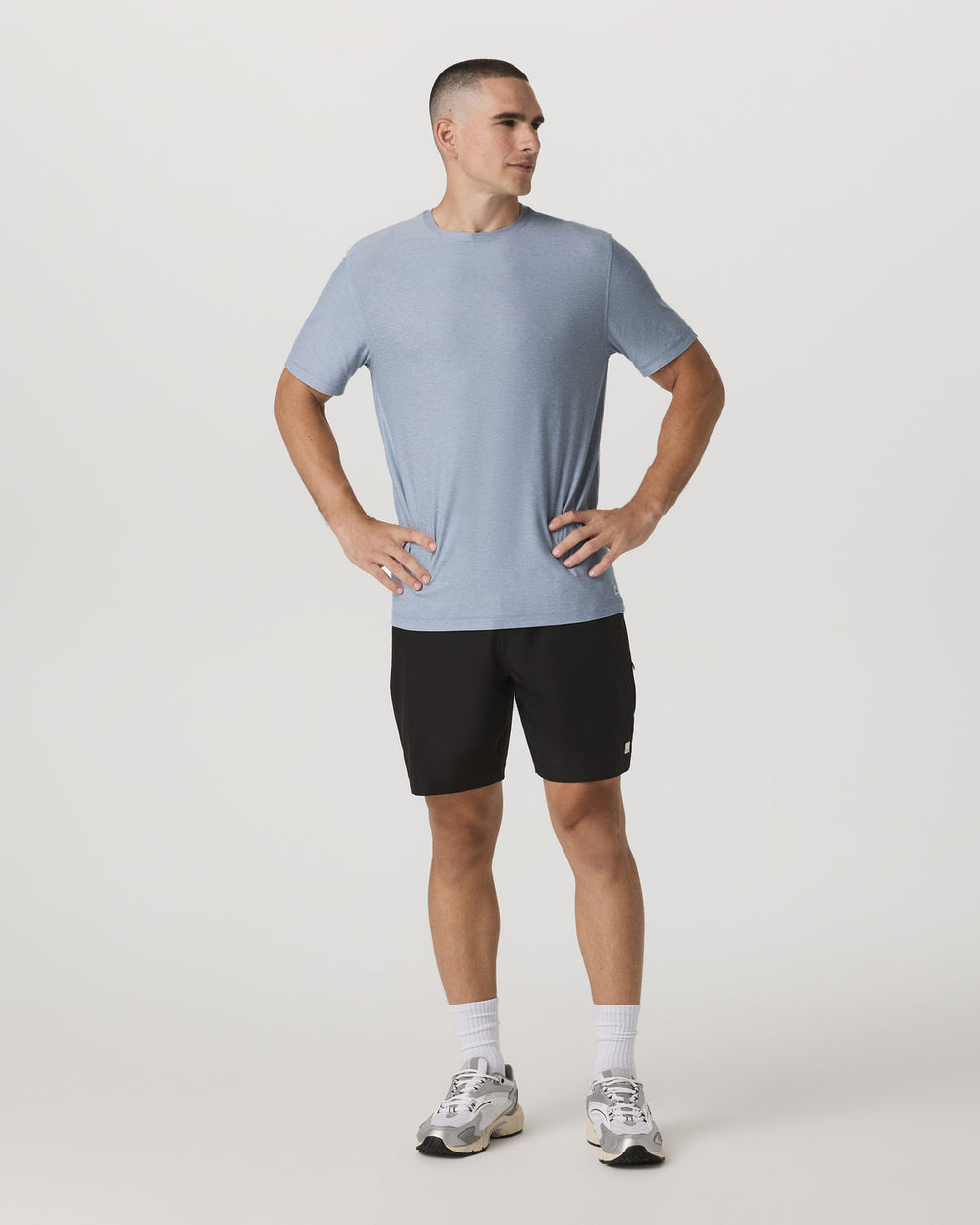 Vuori Strato Tech Tee Men's Blue Dusk Heather T-Shirt
