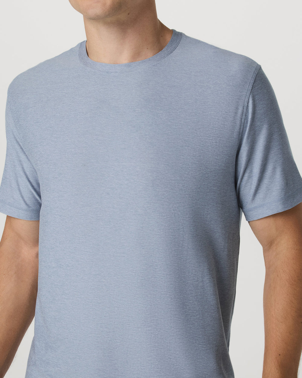 Vuori Strato Tech Tee Men's Blue Dusk Heather T-Shirt