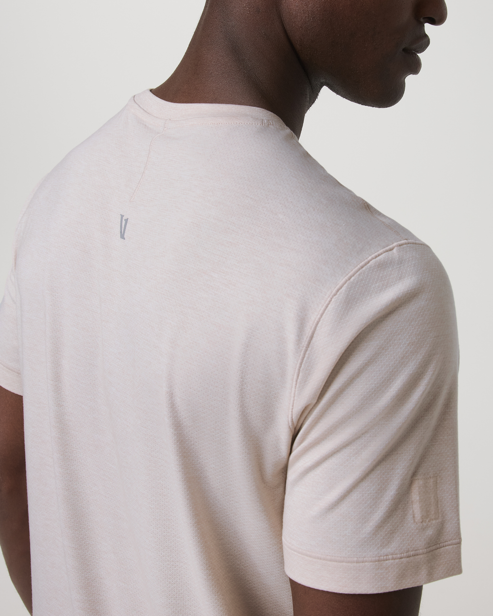 Vuori Short Sleeve Everyday Tee Men's Oatmeal Heather Shirt