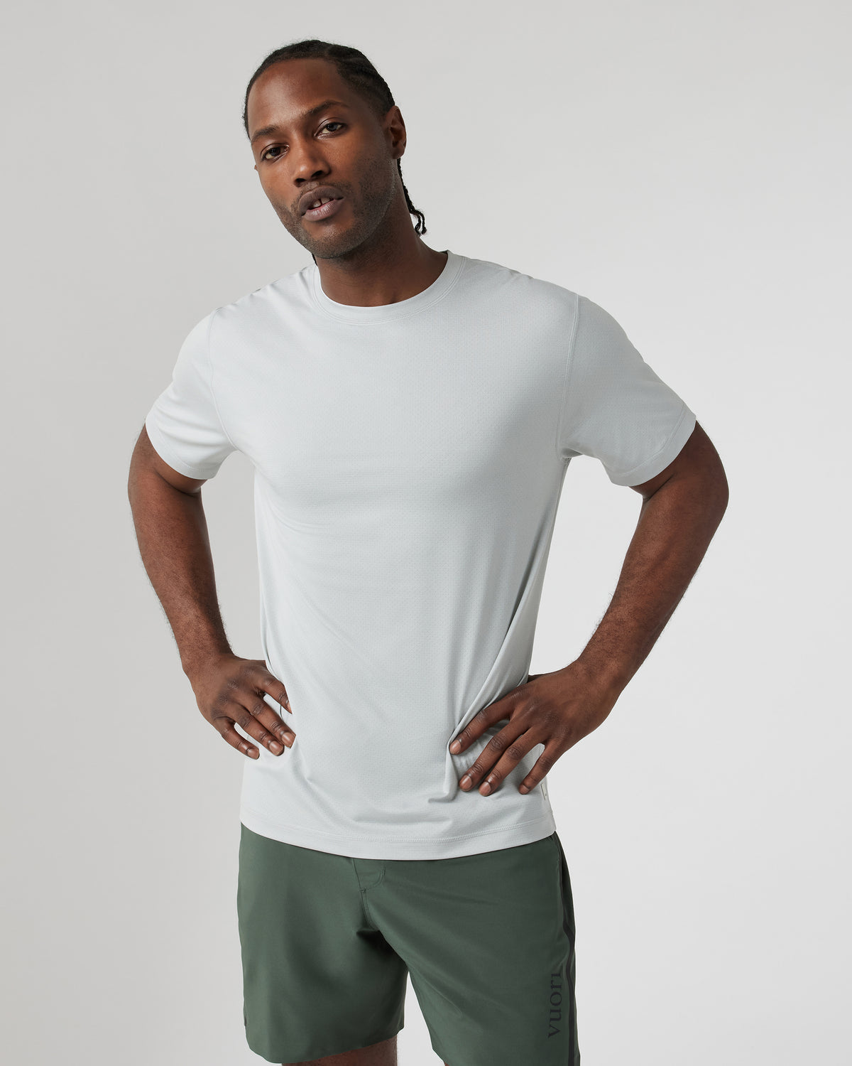 Vuori Tradewind Performance Tee 2.0 Sky Grey Heather