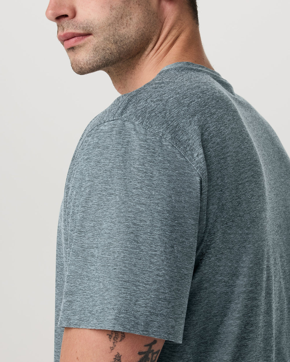 Vuori Short Sleeve Strato Tee - Relaxed Fit Kashmir Heather