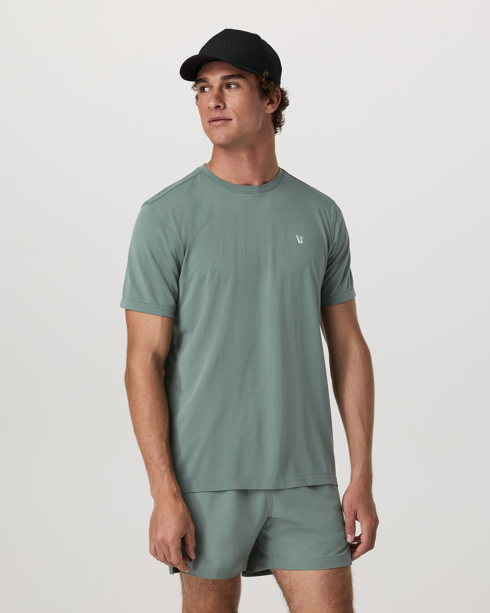 Vuori Short Sleeve Clearview Seamless Tee Men's Marsh T-Shirt