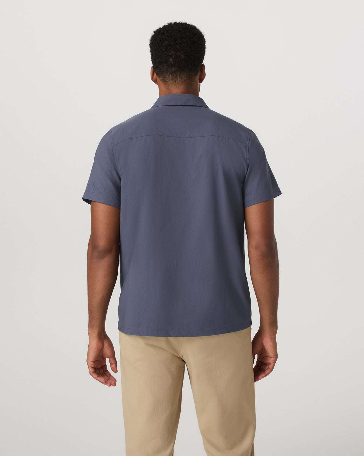 Vuori Short Sleeve Manhattan Button Down Men's Azure Shirt
