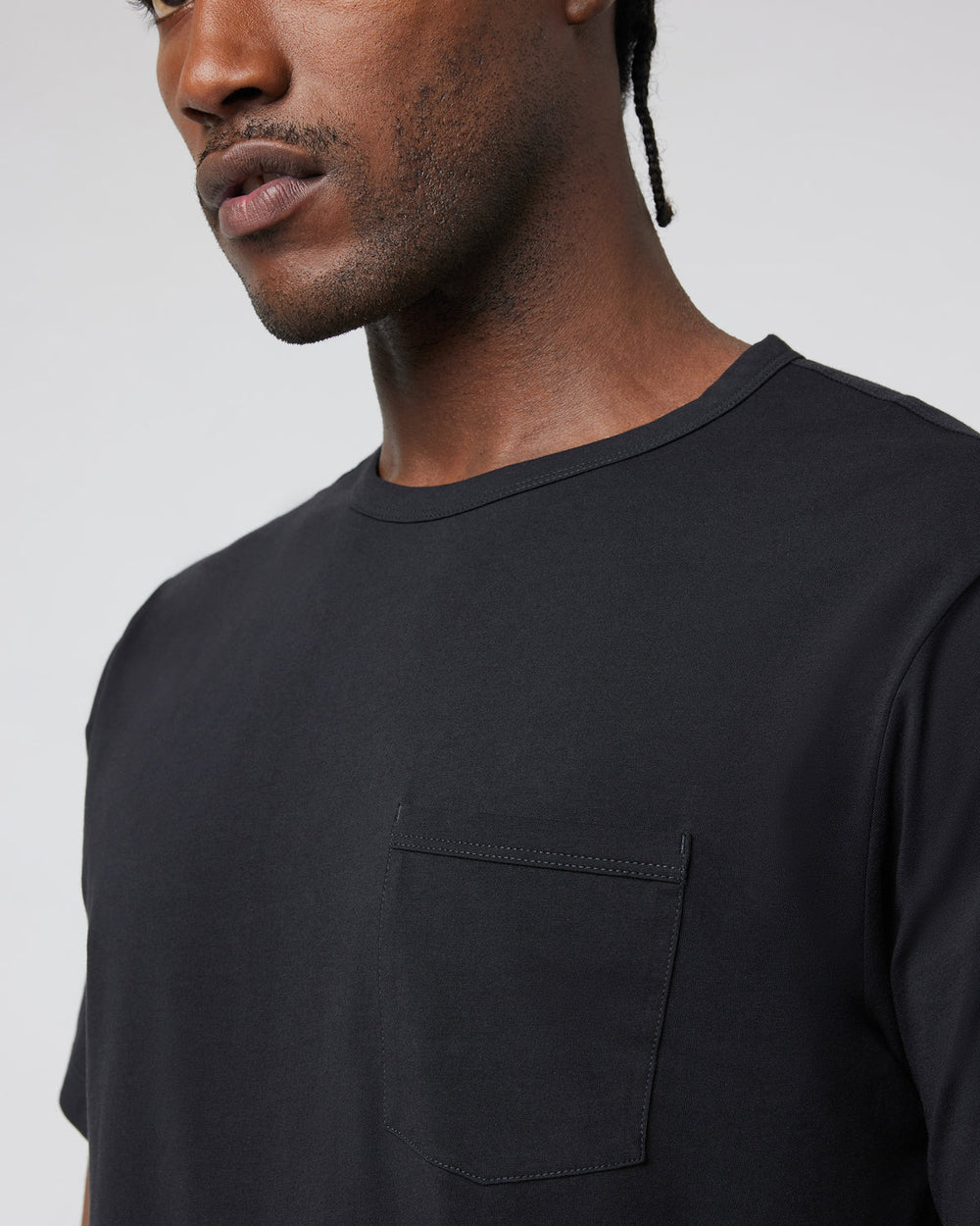 Vuori Men's Feather Pocket Tee Black Short-Sleeve Tee