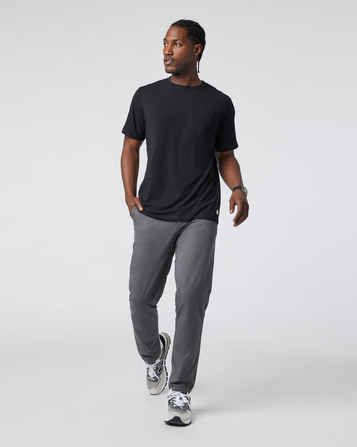 Vuori Men's Feather Pocket Tee Black Short-Sleeve Tee