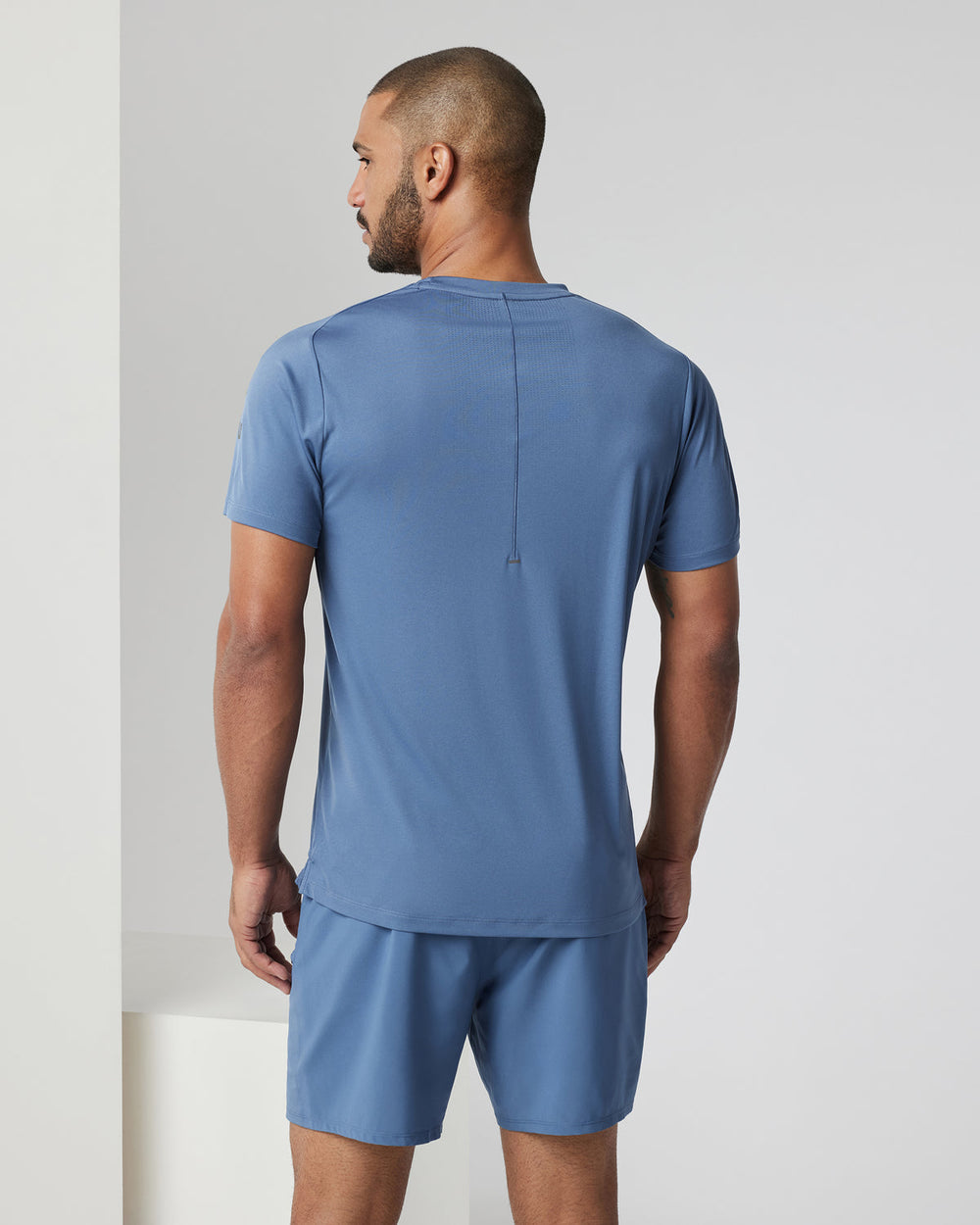 Vuori Terra Run Tee Men's Nautilus Running Shirt