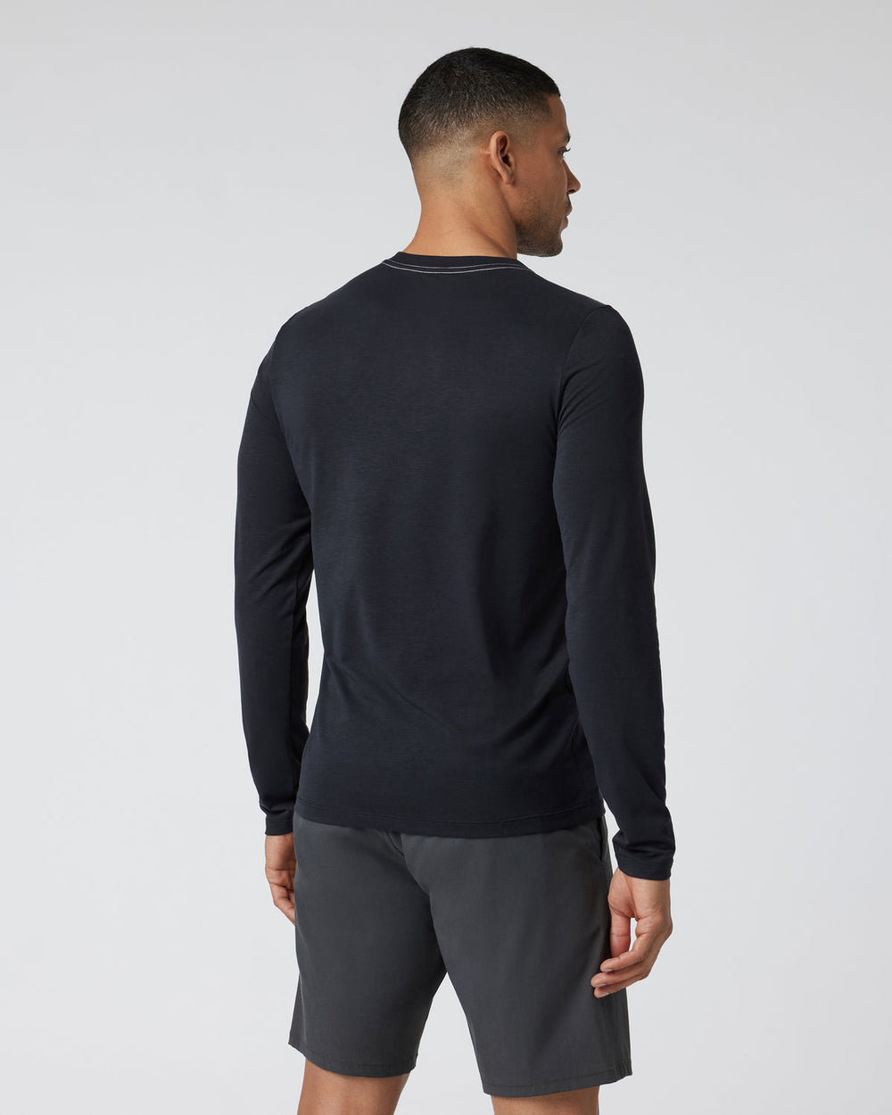 Vuori Long Sleeve Current Tech Tee Black T-Shirt