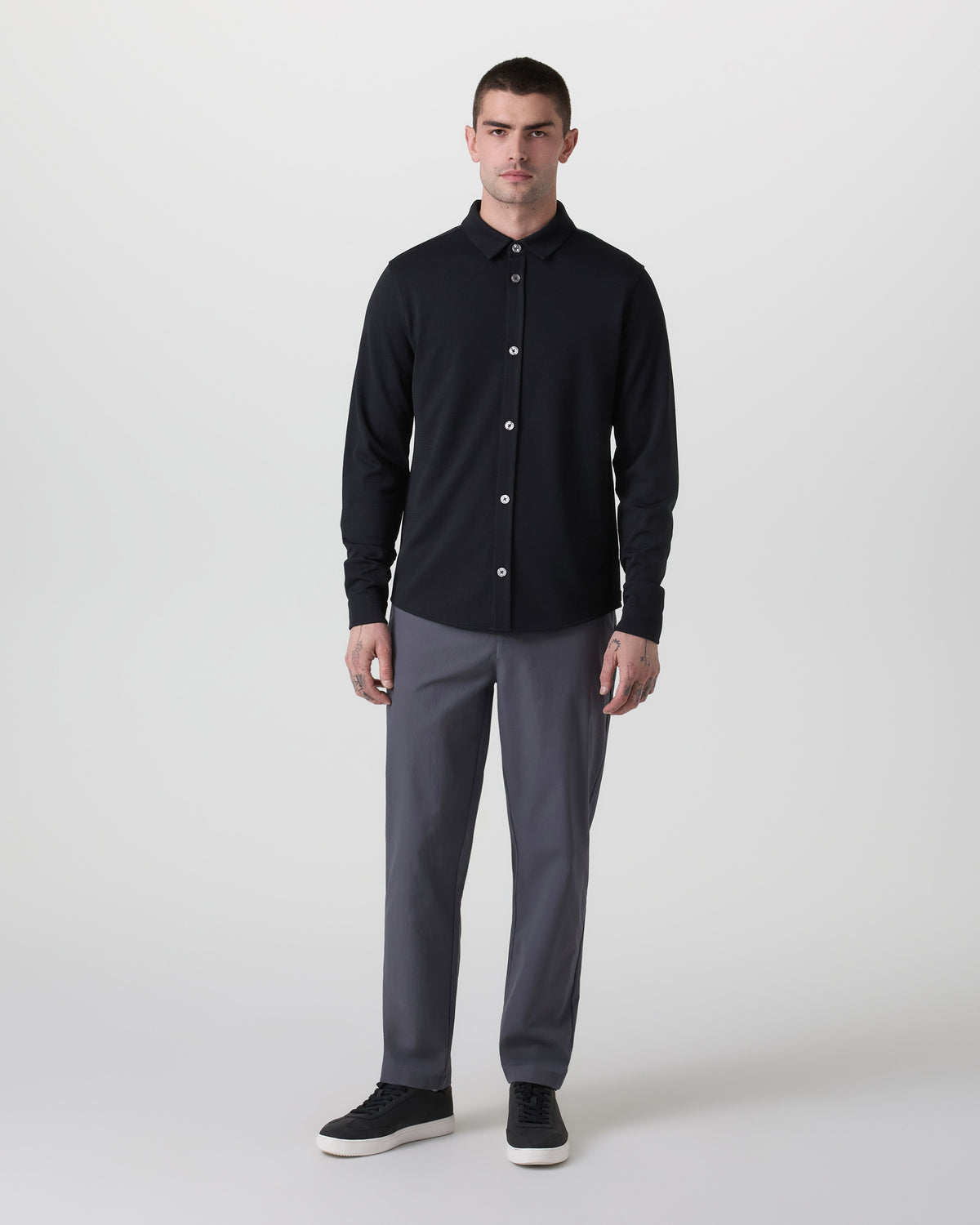 Vuori Long Sleeve North Beach Button Down Black