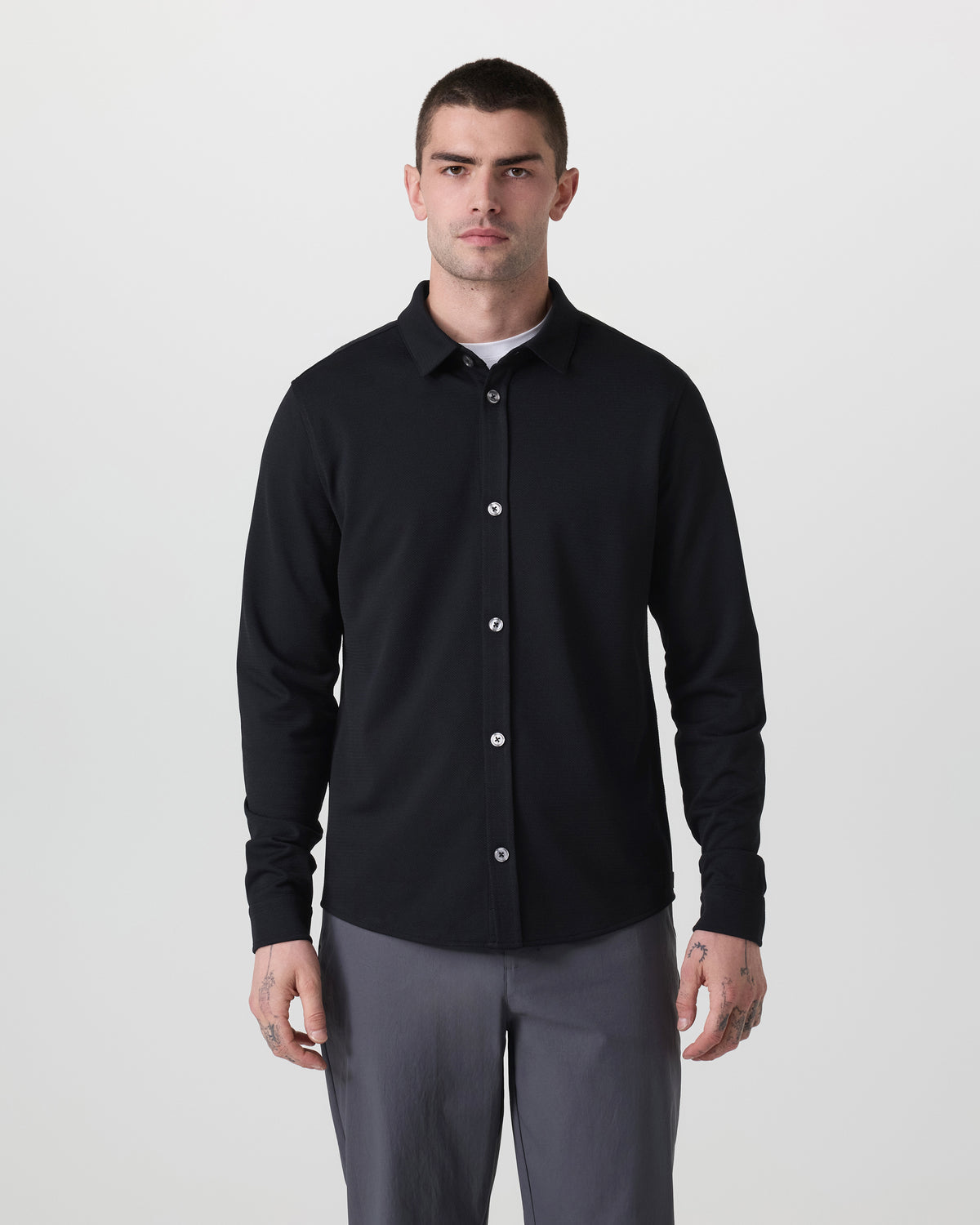 Vuori Long Sleeve North Beach Button Down Black