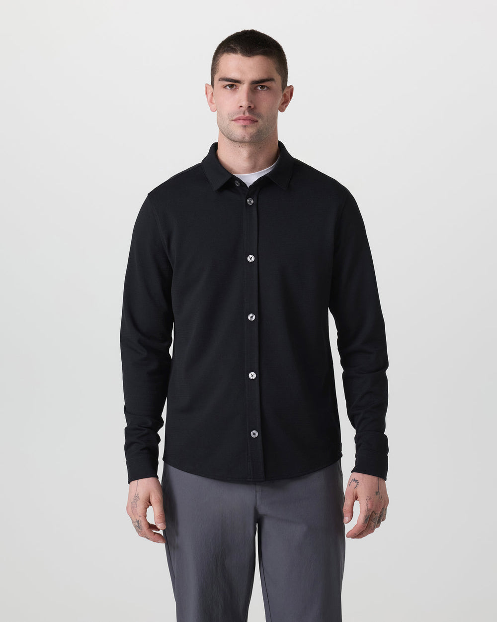 Vuori Long Sleeve North Beach Button Down Black