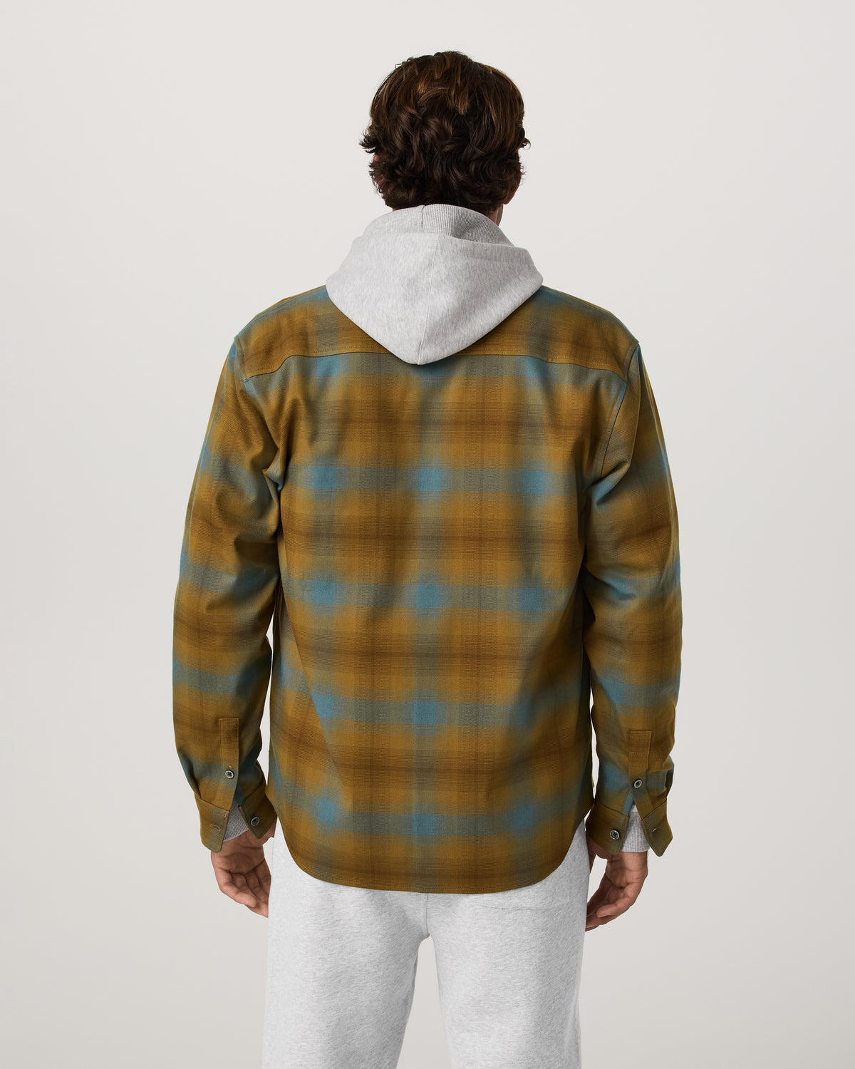 Vuori Long Sleeve Flannel Button Down Men's Bluegrass Shirt