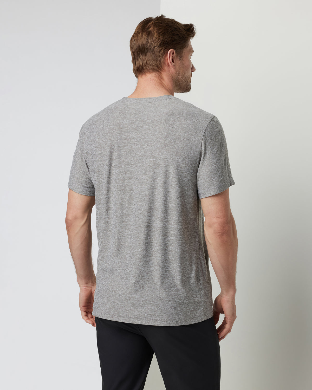Vuori Strato Tech V-Neck Men's Heather Grey Shirt