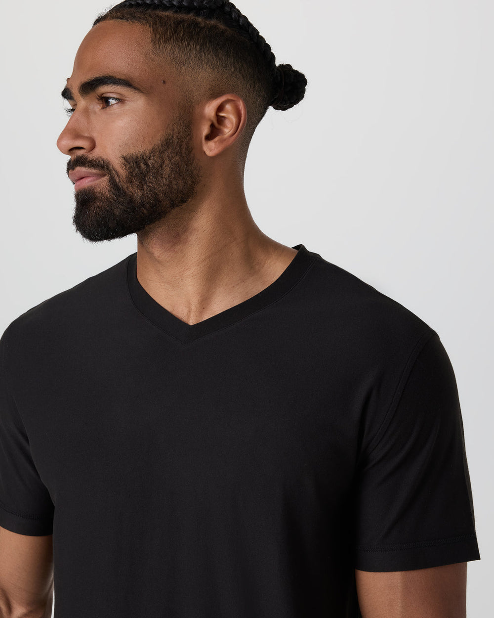 Vuori Strato Tech V-Neck Tee Black Workout Shirt