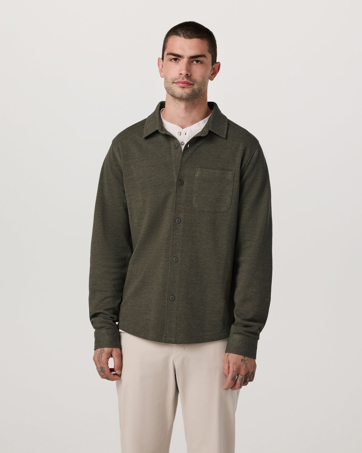 Vuori Jeffreys Overshirt Men's Olive Heather Button-Up Shirt