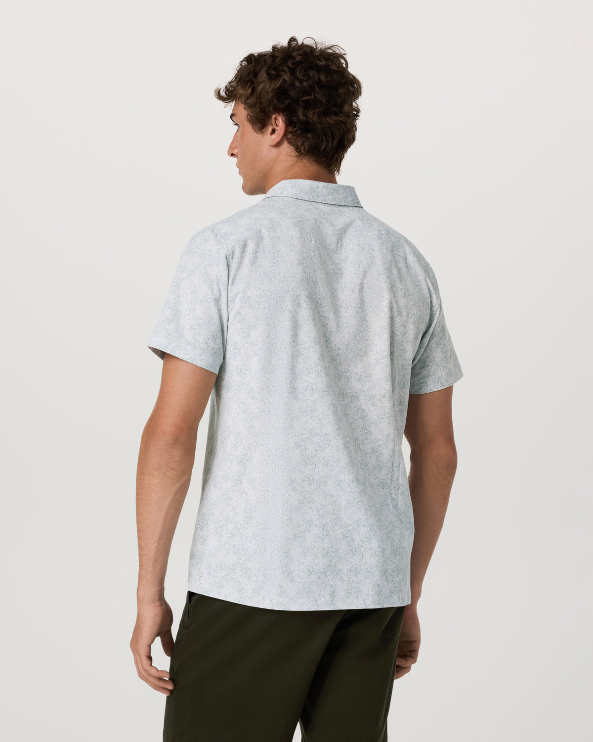 Vuori Short Sleeve Bridge Button Down Men's Frost Grey Shirt
