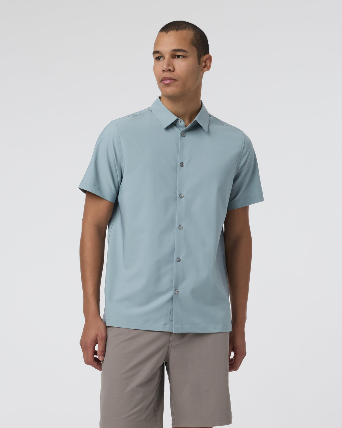 Vuori Short Sleeve Manhattan Button Down Men's Mist Shirt