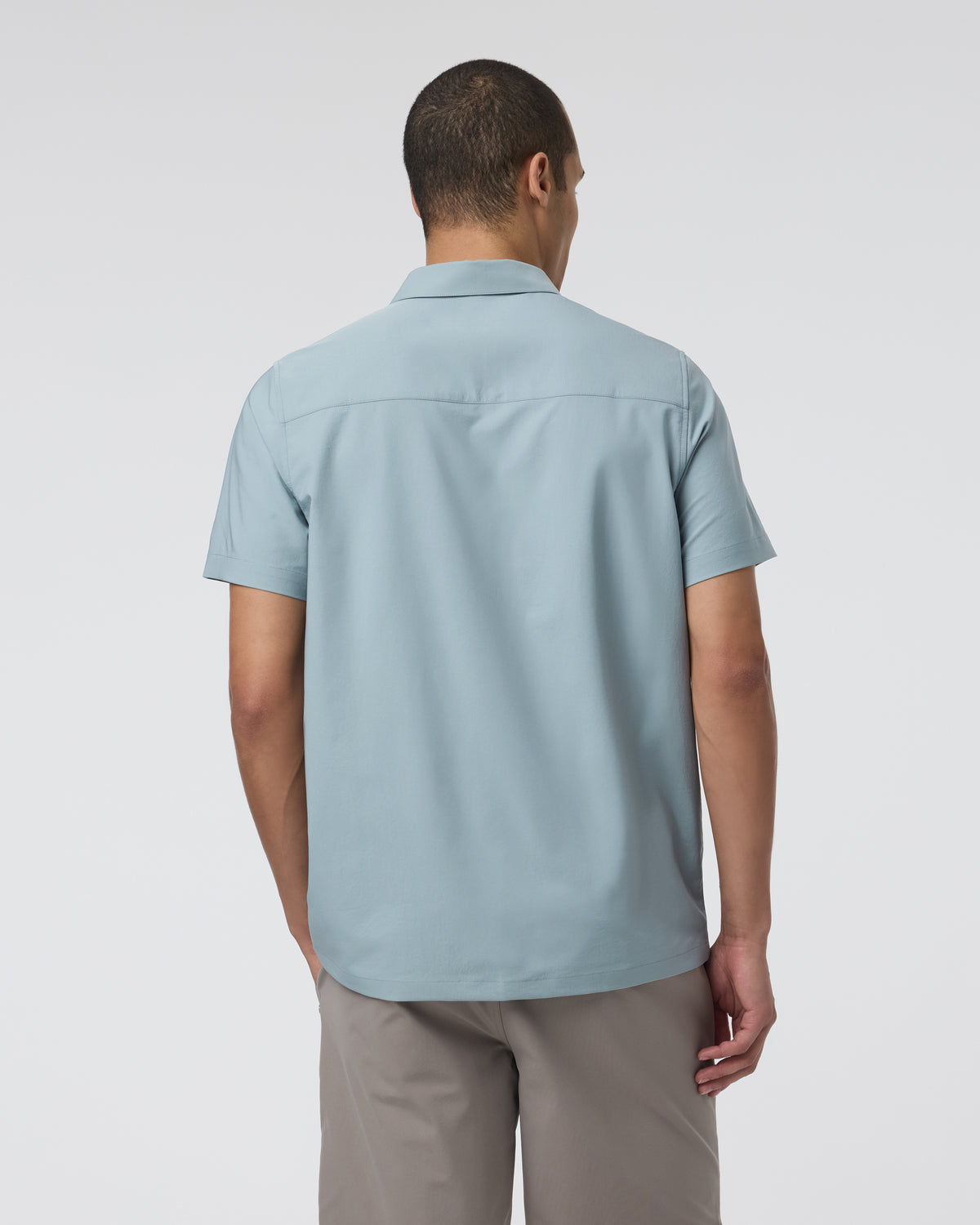 Vuori Short Sleeve Manhattan Button Down Men's Mist Shirt