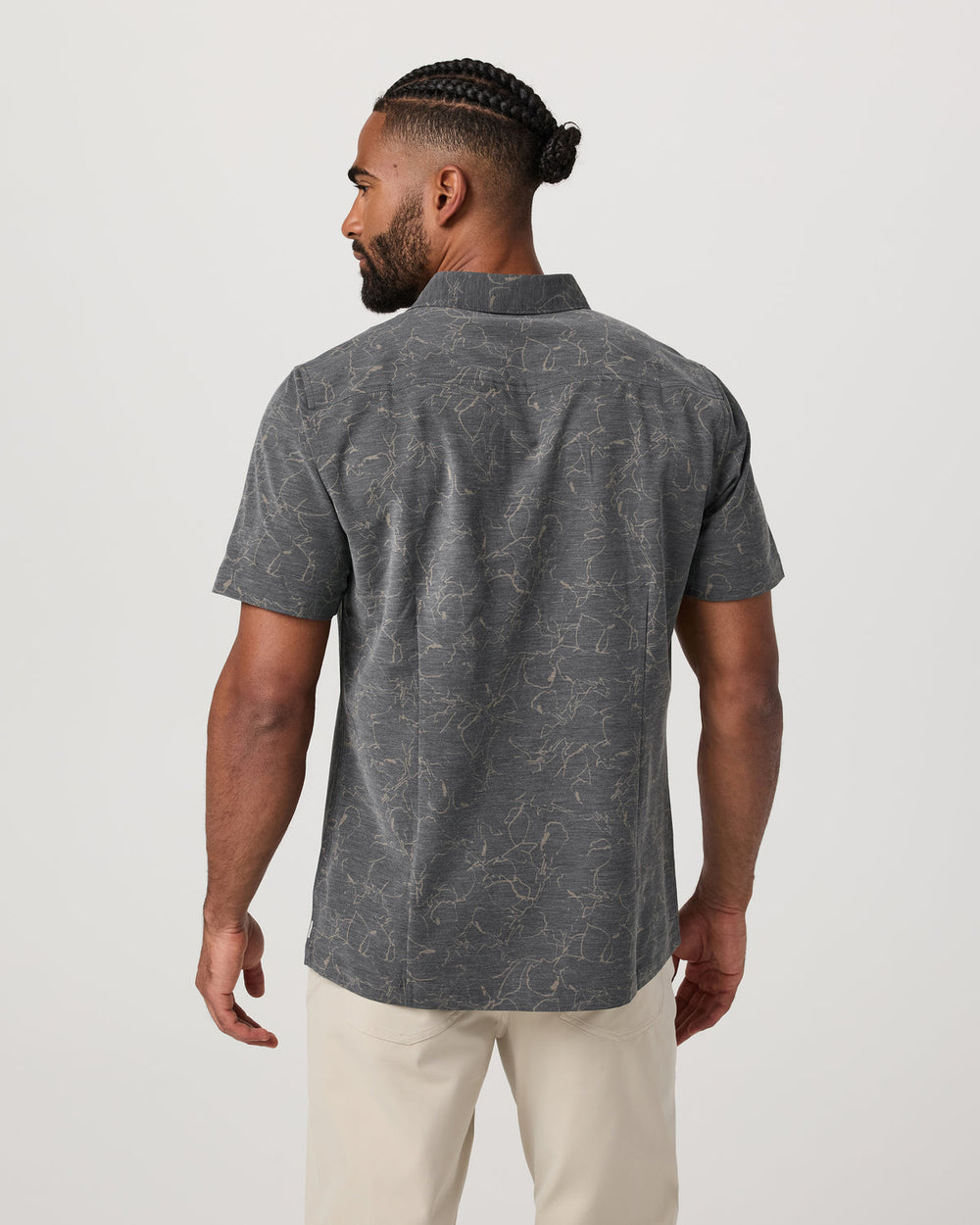 Vuori Short Sleeve Bridge Button Down Men's Root Shirt