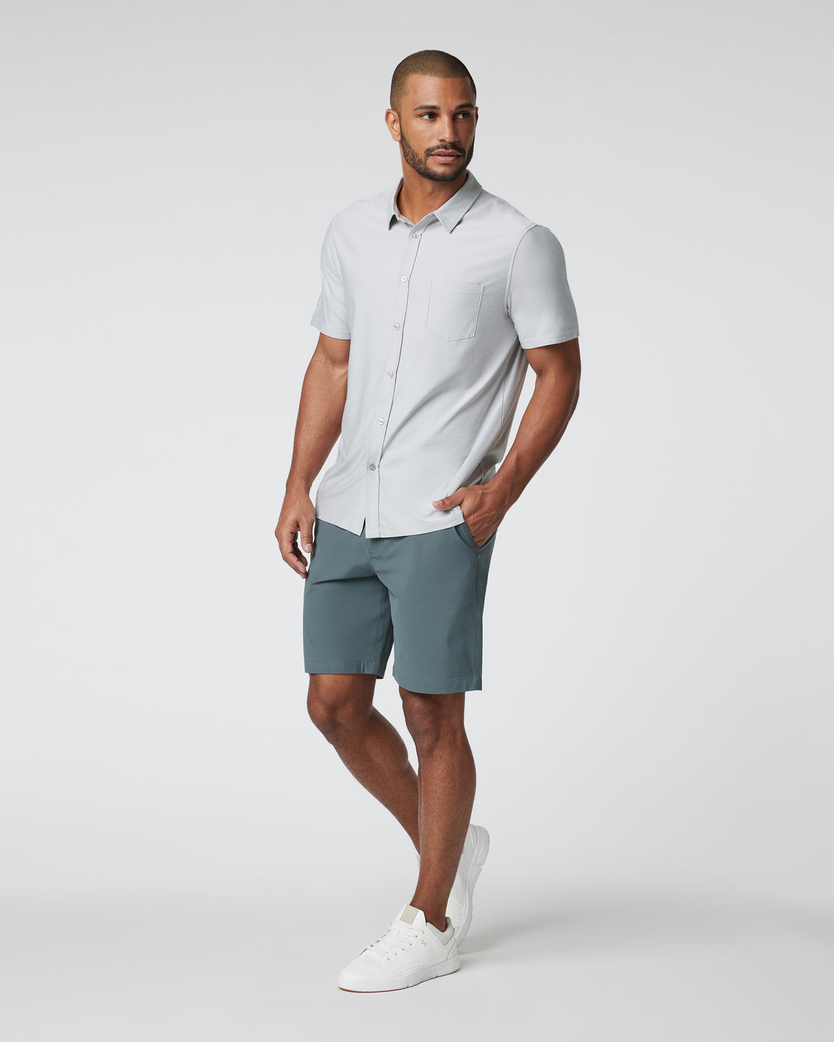 Vuori Short Sleeve Strato Button Down Men's Platinum Shirt