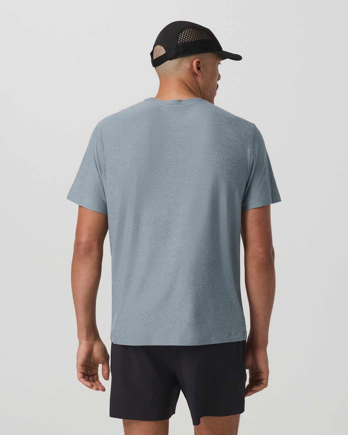 Vuori Short Sleeve Strato Pocket Tee-Relaxed Fit Dusty Blue Heather
