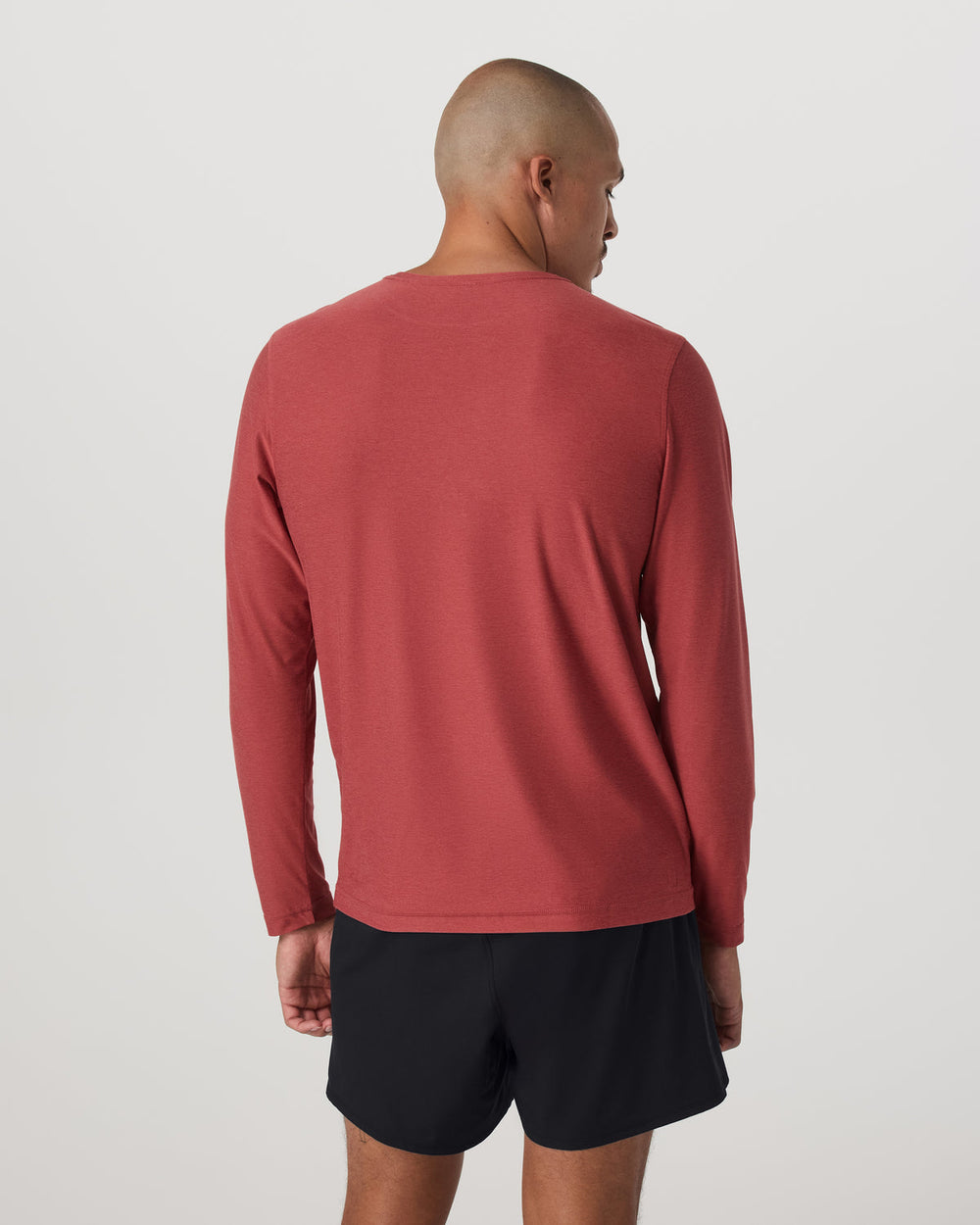 Vuori Long Sleeve Strato Tech Tee Fire Heather Workout Shirt