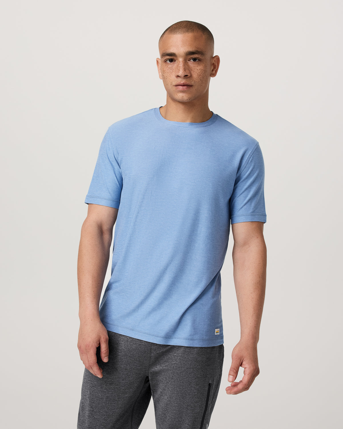 Vuori Strato Tech Tee Women's Isle Blue Heather T-Shirt