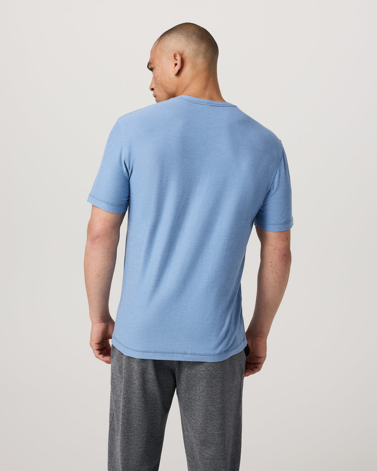 Vuori Strato Tech Tee Women's Isle Blue Heather T-Shirt