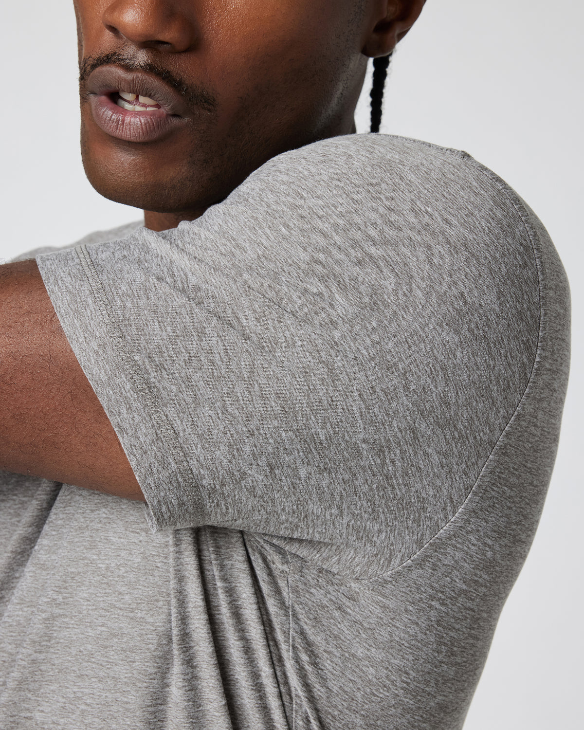 Vuori Strato Tech Tee Heather Grey Men's Tech Shirt