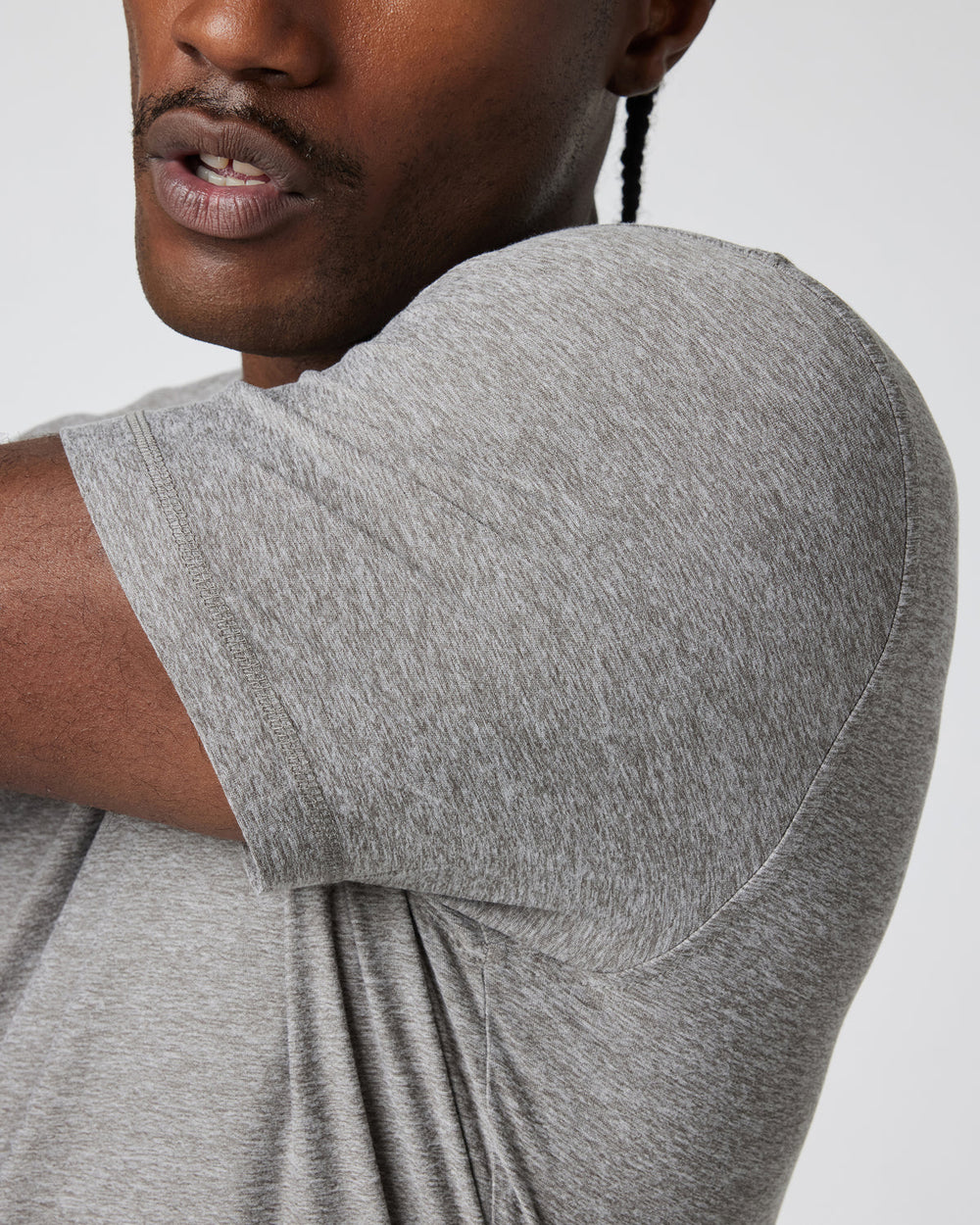 Vuori Strato Tech Tee Heather Grey Men's Tech Shirt