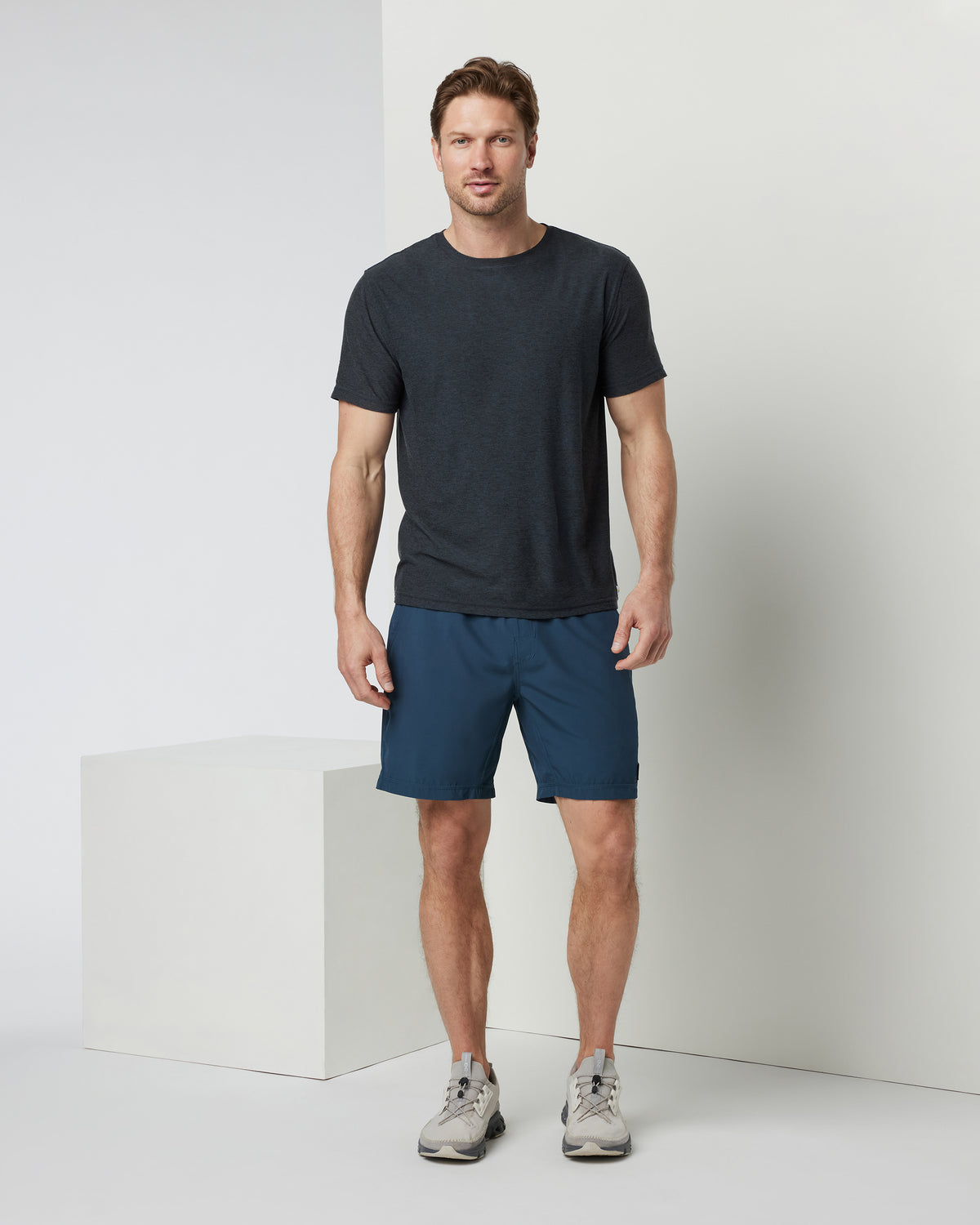 Vuori Strato Tech Tee Men's Charcoal Moisture Wicking Shirt