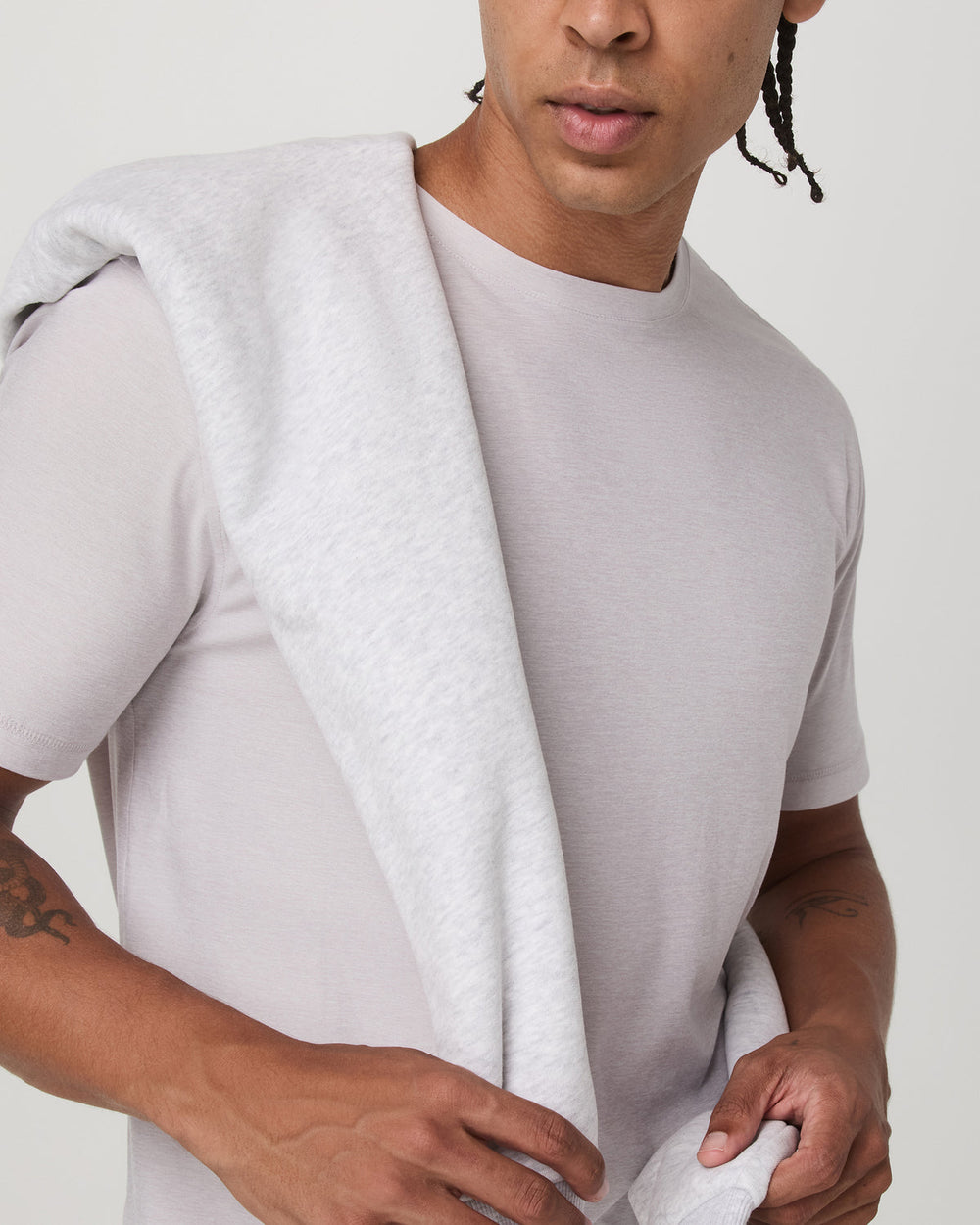 Vuori Strato Tech Tee Men's Thistle Heather Performance Shirt