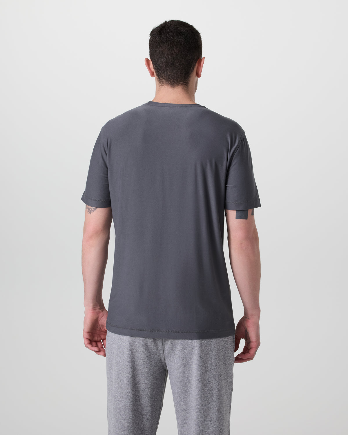 Vuori Strato Tech Tee Men's Moonlight Workout Shirt
