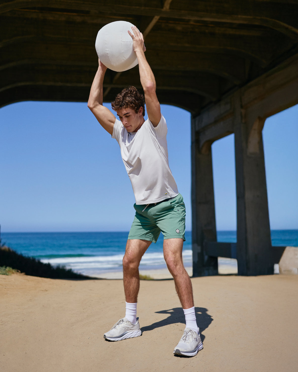 Vuori Strato Tech Tee Men's Frost Grey Workout Shirt
