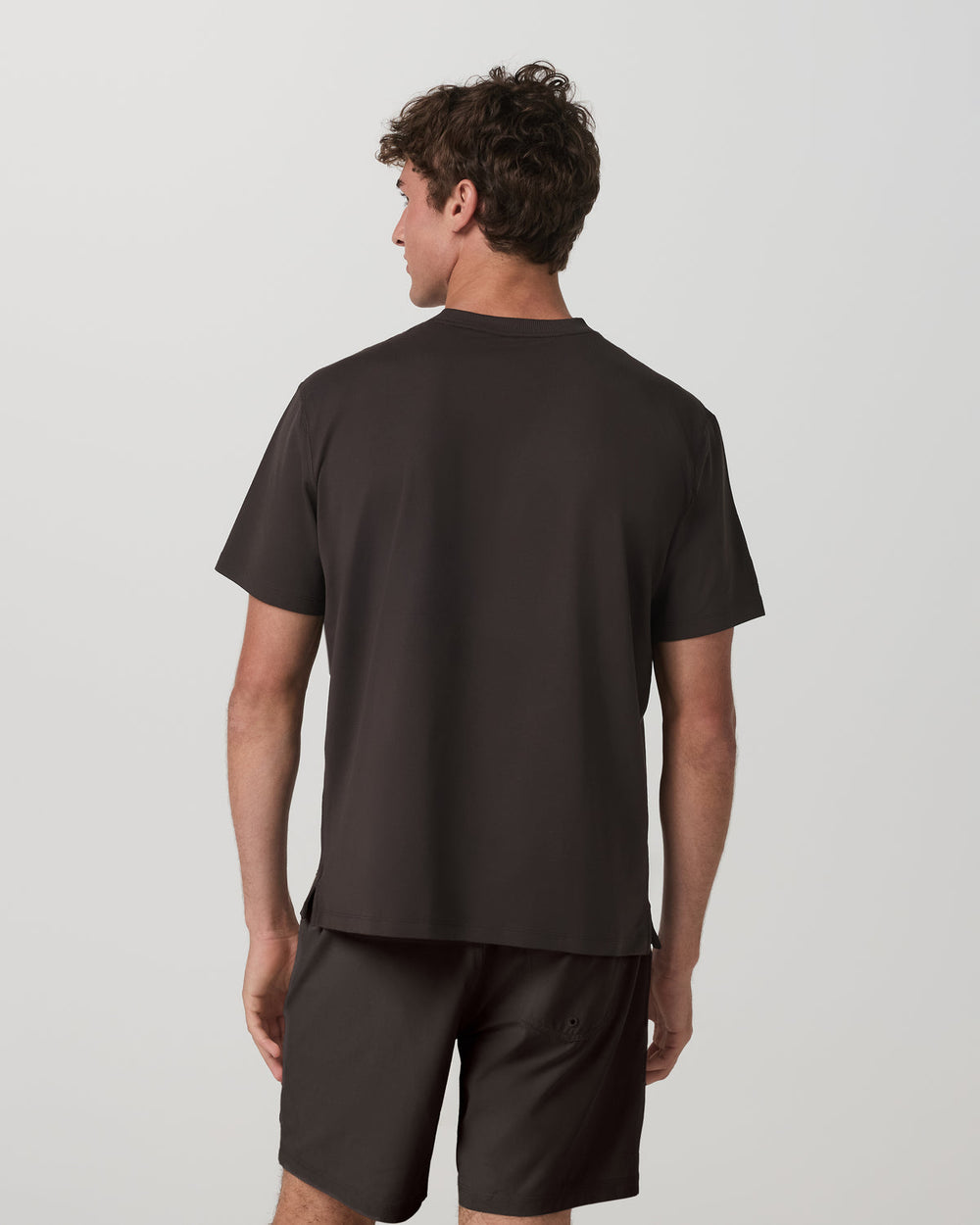 Vuori Men's Short Sleeve Ponto Pocket Tee - Relaxed Fit Carbon