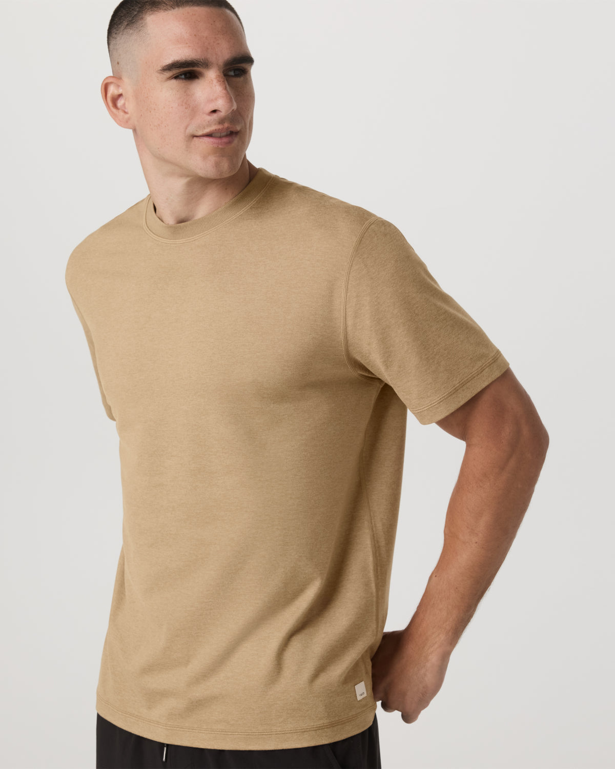 Vuori Men's Short Sleeve Ponto Tee - Relaxed Sungold Heather