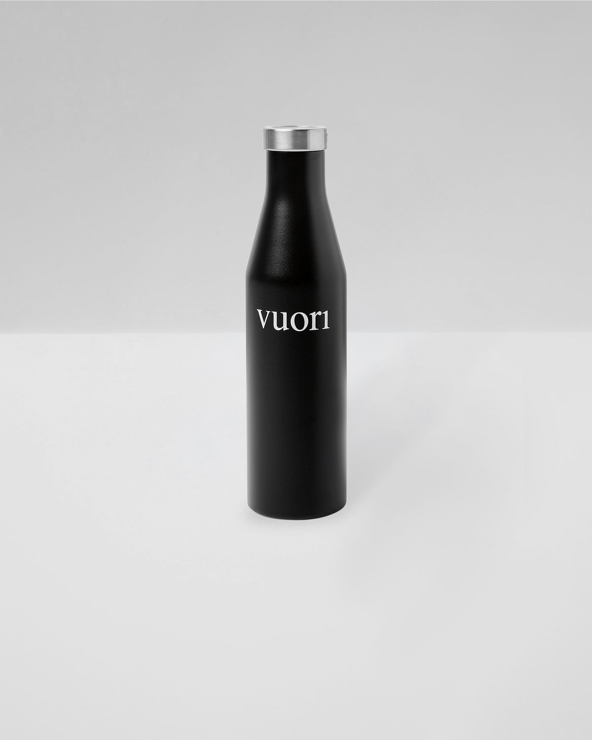 Vuori S6 Wordmark Mizu Water Bottle Black Insulated Bottle