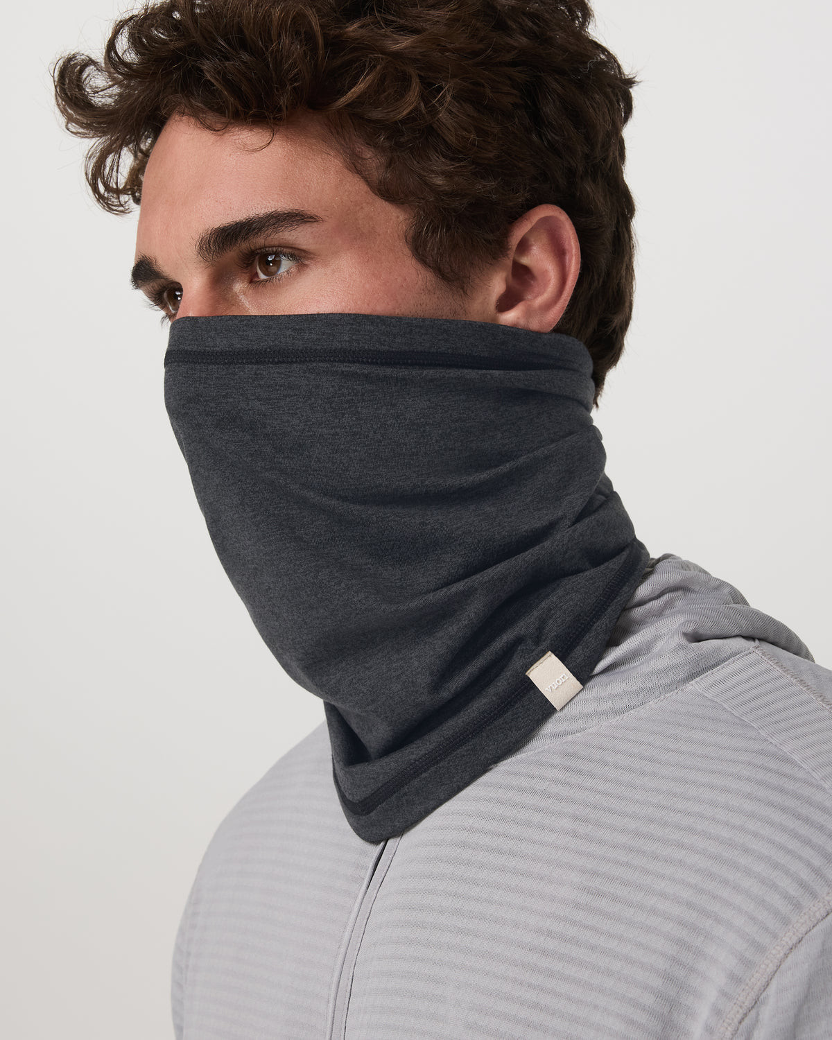 Vuori DreamKnit Neck Gaiter Charcoal Heather Gaiter